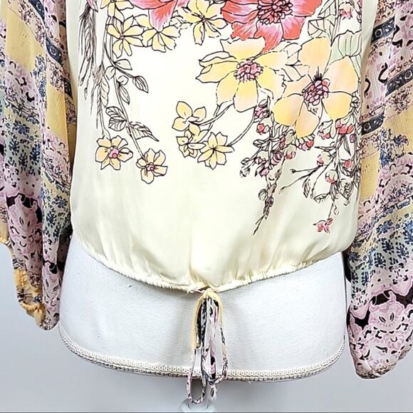 Free People Blue Nile Ivory Printed Dolman Top Blouse- size xs - Picture 6 of 11